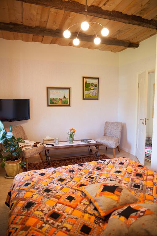 Mardi Farm Stay Karala Room photo